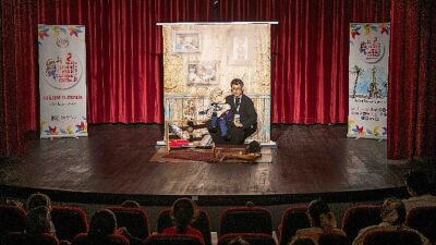 İzmir Çocuk ve Gençlik Tiyatroları Festivali kapsamında Bornova Belediyesi’nin ev