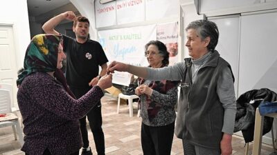 Bornova Belediyesi’nin hayata geçirdiği Sağlıklı Yaş Alma Eğitim Programları, ileri