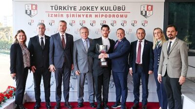 Şirinyer Hipodromu’nda düzenlenen Buca Belediye Başkanlığı Koşusu’nda zafer Önderbeyim’in oldu.