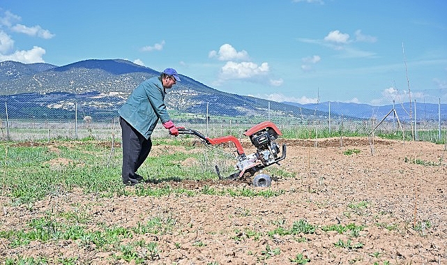      Antalya Büyükşehir Belediyesi hem geleneksel ipek
