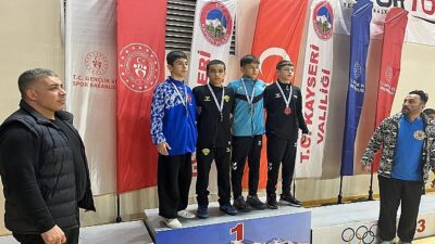 Konya Büyükşehir Belediyespor Güreş Takımı, üç farklı şehirde düzenlenen şampiyonalarda