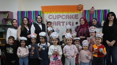 Anne-Çocuk etkinliği kapsamında Cupcake Süsleme Workshop etkinliği düzenlendi.