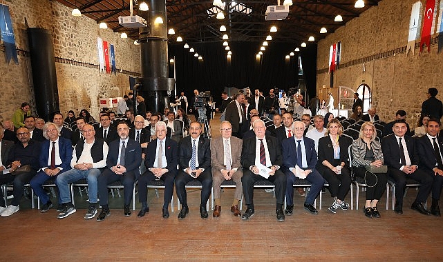 Ege Maden İhracatçıları Birliği Genel Kurulu’nda İbrahim Alimoğlu güven tazeleyerek