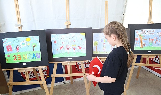 Büyükşehir’in 23 Nisan Şenliği, sanat kurslarının da katılımıyla renklenmeye devam