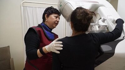 İzmir Büyükşehir Belediyesi, sağır ve kör kadınları KETEM’le buluşturdu.