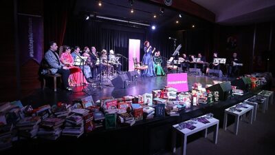 İnegöl Belediyesi’nin Bir Kitap Biletin Olsun grubu iş birliğinde düzenlediği