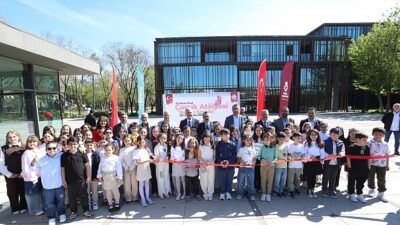 İnegöl Belediyesi’nin 7-12 yaş arası 150 öğrencinin katılımıyla haftanın 4