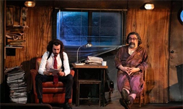 İzmir Şehir Tiyatroları, Sam Bobrick’in kaleme aldığı, "Halktan Biri" adlı