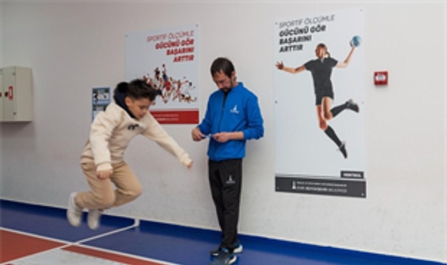 İzmir Büyükşehir Belediye Başkanı Dr.