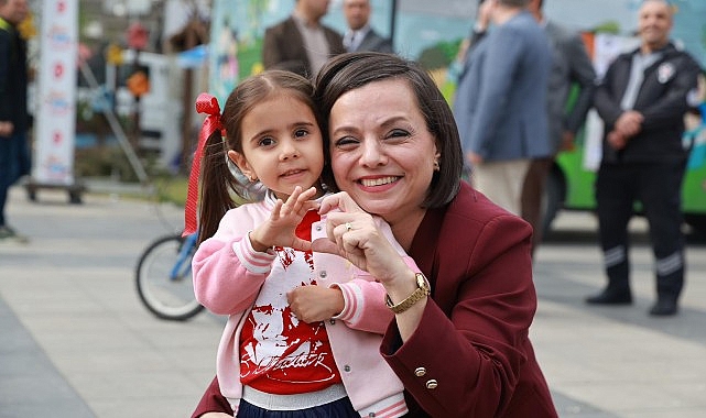 Karabağlar Belediyesi, 23 Nisan Ulusal Egemenlik ve Çocuk Bayramı’nı 100.