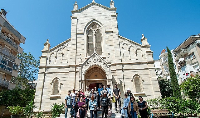 Karşıyaka Belediyesi, ‘Açık Hava Kent Müzesi’ projesi kapsamında, ilçenin çok