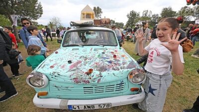 Karşıyakalı çocuklar, 23 Nisan Ulusal Egemenlik ve Çocuk Bayramı’nı muhteşem