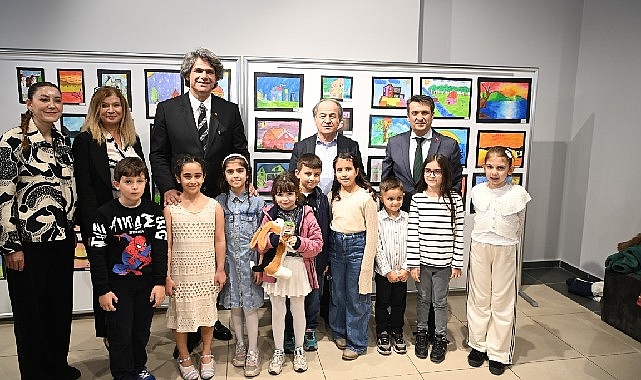 Kartepe Belediyesi Sanat Evi, çocukların hayal dünyasını yansıtan bir sergiye
