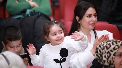 Keçiören’de Türk Sanat Müziği Konserine Yoğun İlgi Keçiören Belediyesi Konservatuvarı Türk Sanat Müziği Korosu tarafından Yunus Emre