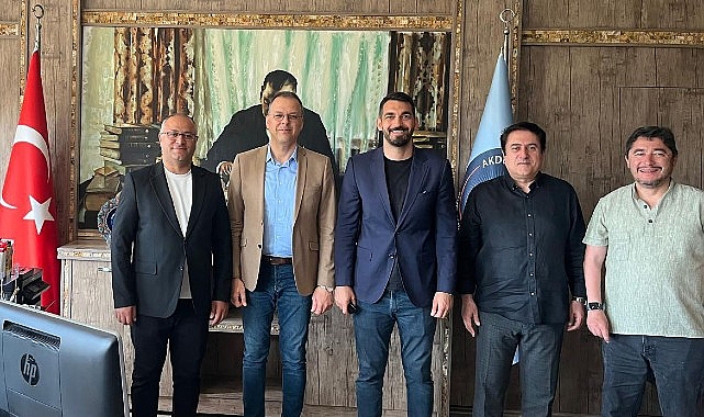 Kemer Belediyesi, Belediye Başkanı Necati Topaloğlu öncülüğünde kültür ve sanat