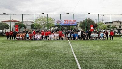 Menderes Belediyesi 23 Nisan Ulusal Egemenlik ve Çocuk Bayramı’nda Minik