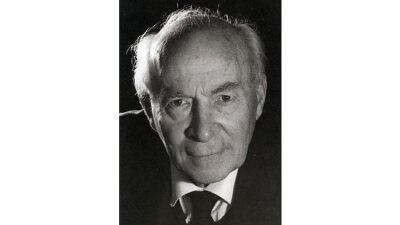 İstanbul Büyükşehir Belediyesi Şehir Tiyatroları, kurucusu, yönetmen, oyuncu ve yapımcı Muhsin