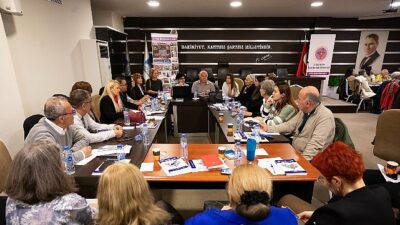 Narlıdere Belediyesi, Ege Geriatri Derneği iş birliğiyle düzenlenen İzmir 3.