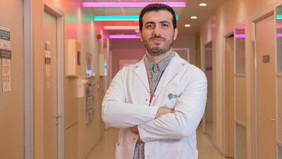 Olumsuz duygular duygusal yeme bozukluğunu tetikliyor! Olumsuz duyguların yeme davranışını değiştirebildiğini belirten uzmanlar, duygusal yeme bozukluğunun