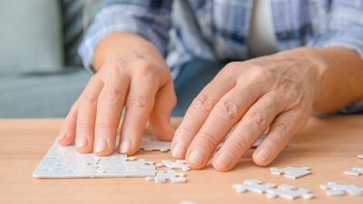 Her yıl 11 Nisan parkinson hastalığına dikkat çekmek için bir