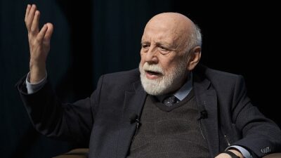 Aykut Ertuğrul’un sunumu, Nabi Avcı’nın katılımıyla her ay farklı düşünce