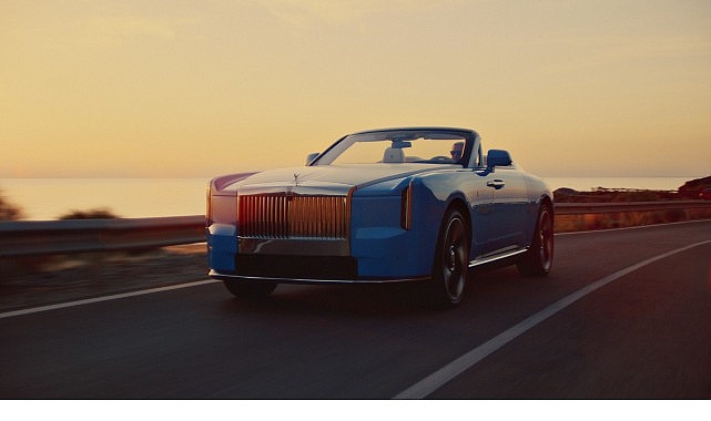 Rolls-Royce Motor Cars, bir Coachbuild Koleksiyonu olan Project Nightingale’i sunuyor.