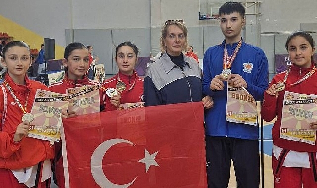 Makedonya’da düzenlenen Uluslararası Taekwondo Teknik Poomsae Şampiyonası’nda Seferihisar Belediyesi sporcuları