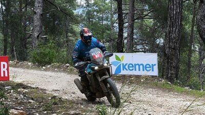 Kemer Belediyesi’nin destekleriyle Kemer Enduro Motosiklet Kulübü (KEMK) tarafından bu
