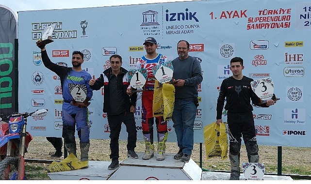 Türkiye Süper Enduro Şampiyonası'nda sezonun açılış yarışları, İznik’te yapıldı.
