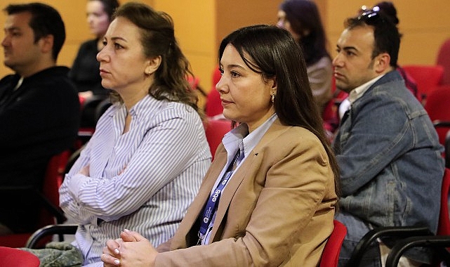      Antalya Büyükşehir Belediyesi, çağın en görünmez