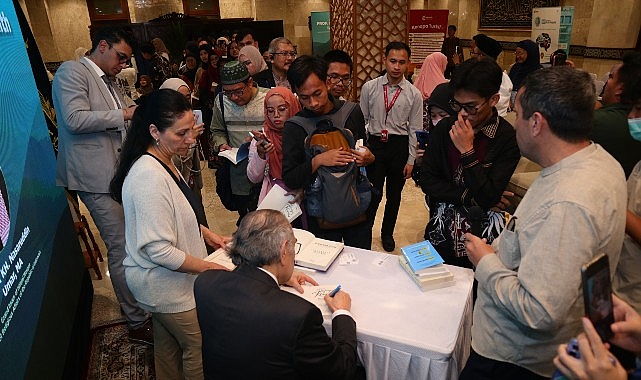 Üsküdar Üniversitesi Kurucu Rektörü, Psikiyatrist Prof.