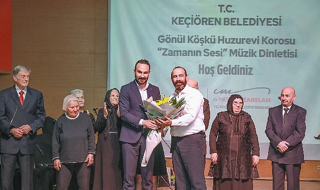 Keçiören Belediyesi’ne bağlı Gönül Köşkü Huzurevi sakinlerinden oluşan koro, uzun