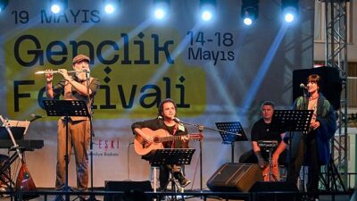 Bornova Belediyesi’nin 19 Mayıs Gençlik Festivali, İzmir’in en hareketli buluşma