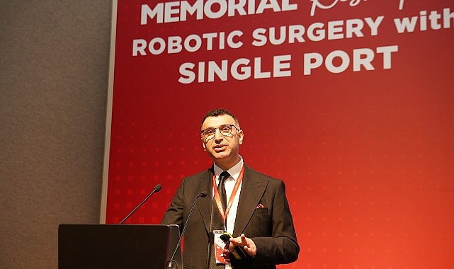İstanbul’da düzenlenen uluslararası Single Port Robotik Cerrahi toplantısında 30 ülkeden