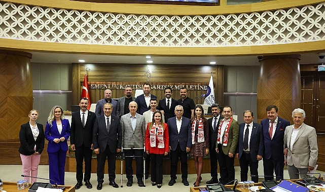      Antalya Büyükşehir Belediyesi Başkan Vekili Büşra