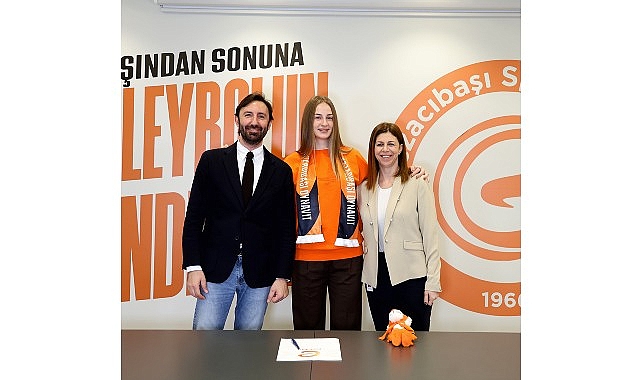 Eczacıbaşı Dynavit, yeni sezon yapılanması kapsamında Sırp smaçör Aleksandra Uzelac’ı