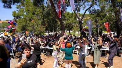 Baharın müjdecisi, bolluk ve bereketin simgesi olan Hıdırellez, Ayvalık’ta bu