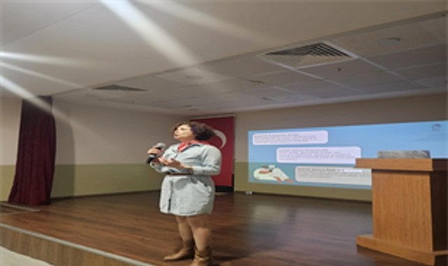 İzmir Büyükşehir Belediyesi, lise öğrencilerine yönelik “Dijital Haklar ve Dijital