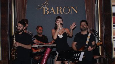 Ece Gürsel, Le Baron sahnesinde sergilediği yeni imajı ve peş