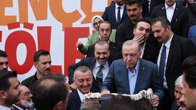 Cumhurbaşkanı Recep Tayyip Erdoğan, yapımı devam eden Kocaelispor Müzesi için