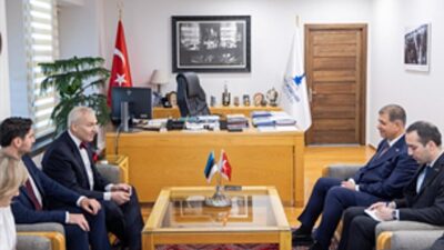 İzmir Büyükşehir Belediye Başkanı Dr.