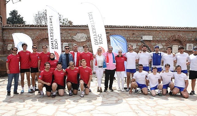 Kadir Has Üniversitesi ile Koç Üniversitesi kürek takımlarını bir araya