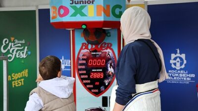 Kocaeli Büyükşehir Belediyesi’nin 19 Mayıs etkinlikleri kapsamında düzenlediği EnFest’te kurulan