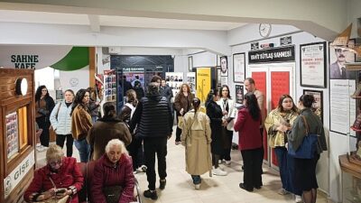 İstanbul Büyükşehir Belediyesi Şehir Tiyatroları’nın sezon boyu büyük ilgi gören