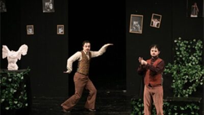 İzmir Şehir Tiyatroları’nın düzenlediği “İzBBŞT Gençlik Günleri”, gençleri profesyonel tiyatro