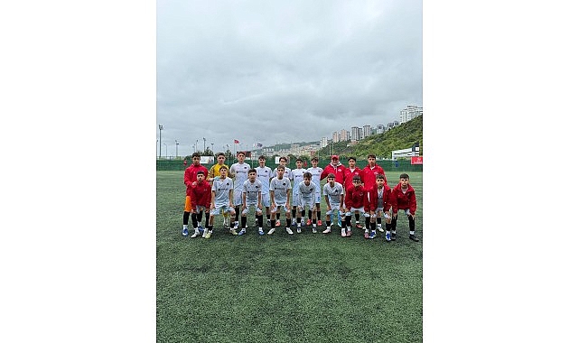 İzmir İl Millî Eğitim Müdürlüğünün okullarda sporu ve sporcuyu destekleyen