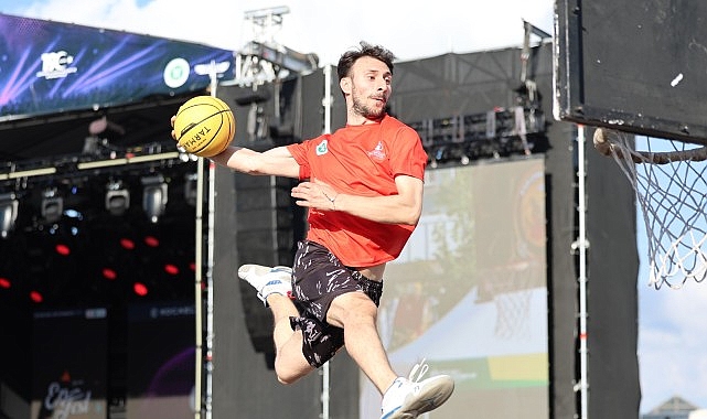 Türkiye’nin ilk ve tek akrobatik basketbol ekibi olma unvanını taşıyan