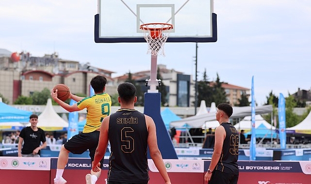 Kocaeli Büyükşehir Belediyesi’nin 19 Mayıs Atatürk’ü Anma, Gençlik ve Spor