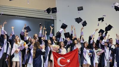 Dokuz Eylül Üniversitesi Eğitim Fakültesinin 2025-2026 Akademik Yılı Mezuniyet Töreni,