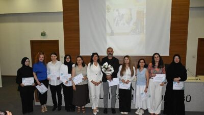 İzmir İl Millî Eğitim Müdürlüğü koordinasyonunda yürütülen Anadolu Mektebi Yazar